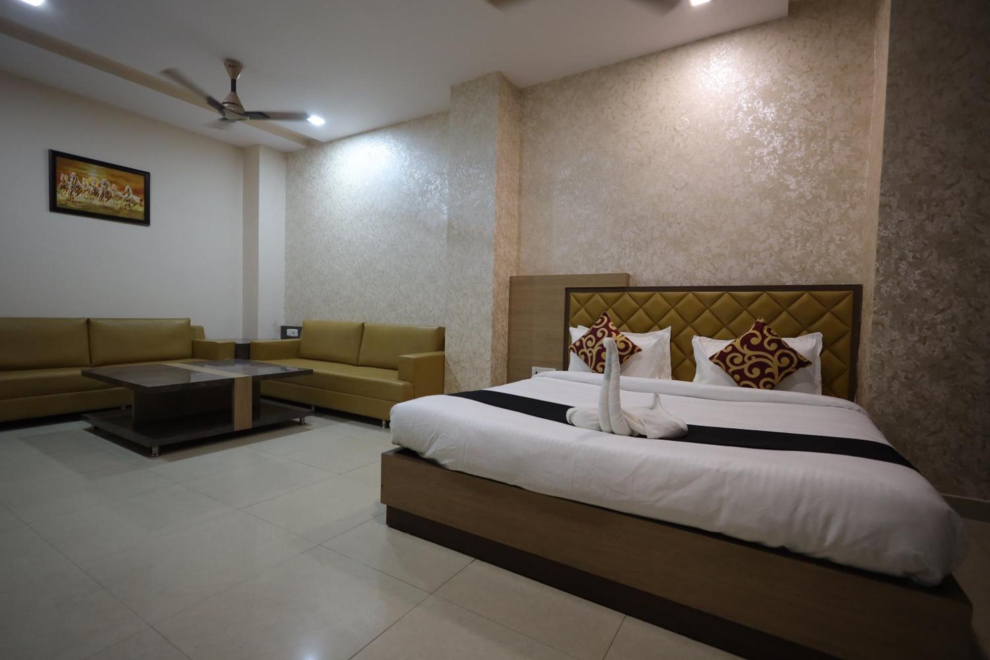 Hotel Bhagyaraj Palace A Luxury Hotel Keshavpuram Kanpur Ngoại thất bức ảnh