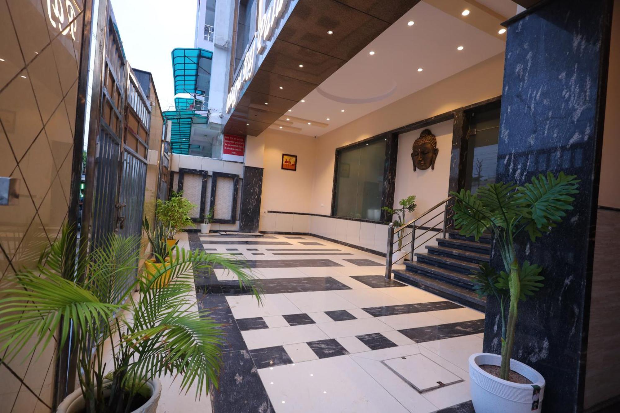 Hotel Bhagyaraj Palace A Luxury Hotel Keshavpuram Kanpur Ngoại thất bức ảnh
